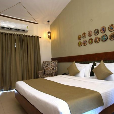Baghvann Jungle Resort Kolāra 外观 照片