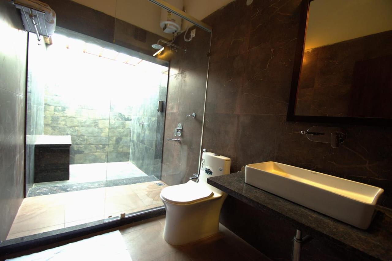 Baghvann Jungle Resort Kolāra 外观 照片