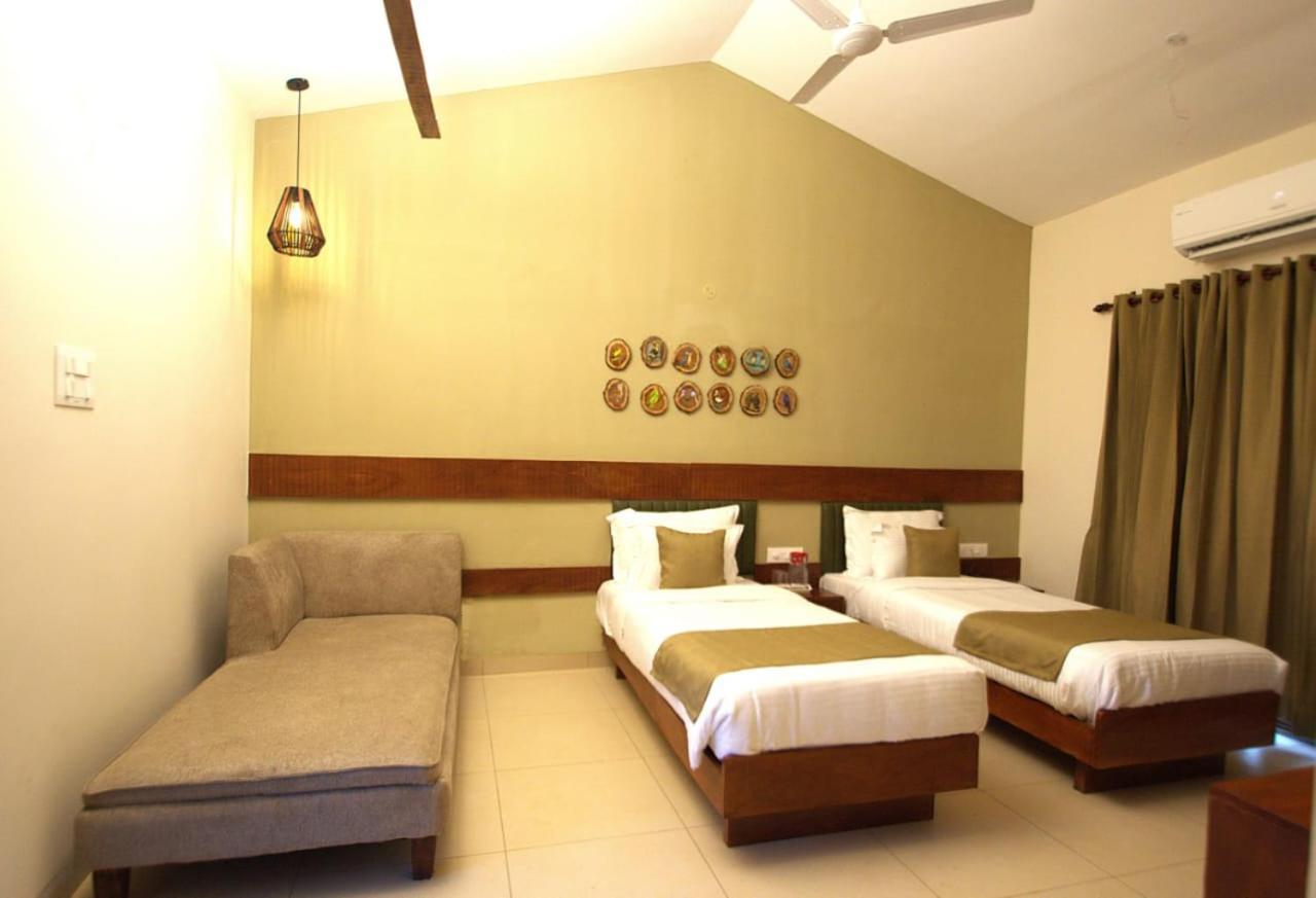 Baghvann Jungle Resort Kolāra 外观 照片
