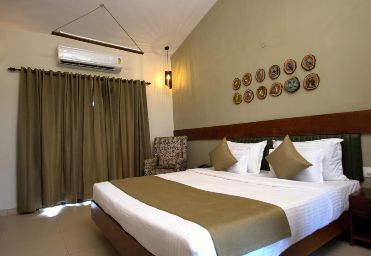 Baghvann Jungle Resort Kolāra 外观 照片